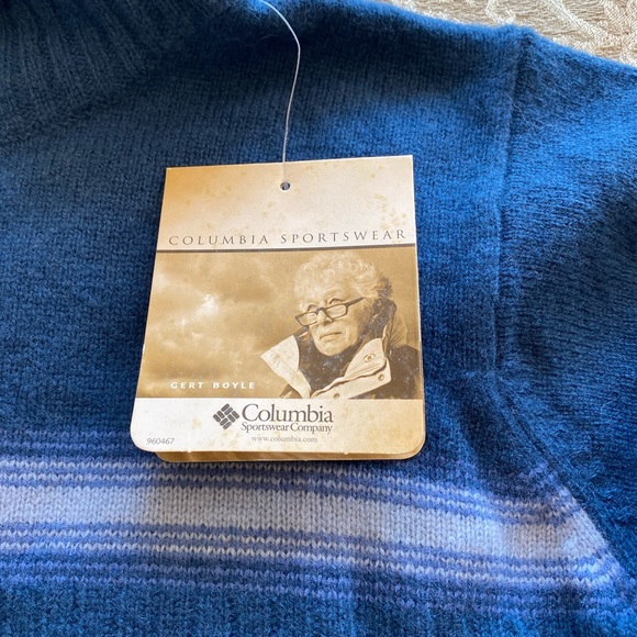 NWT Columbia Lambswool Turtleneck Sweater - Picture 3 of 7